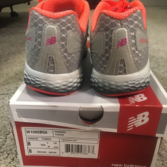 New Balance Running - Picture 2 of 3